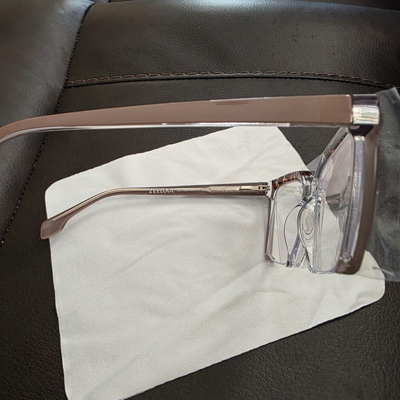 New Stylish Clear and Tortoise Women\'s Glasses main image 6